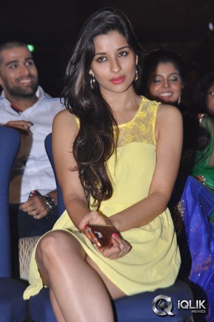 Madhurima-at-Love-You-Bangaram-Audio-Launch